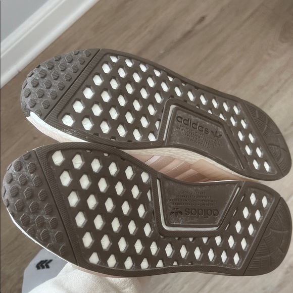 Adidas Women's Light Pink Sneakers - Picture 3 of 4